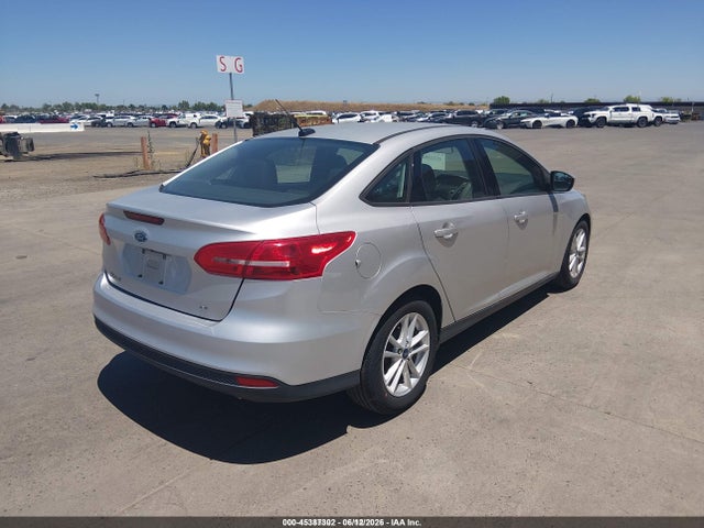 Ford FOCUS SE 2018 1FADP3F23JL328607 Image 4