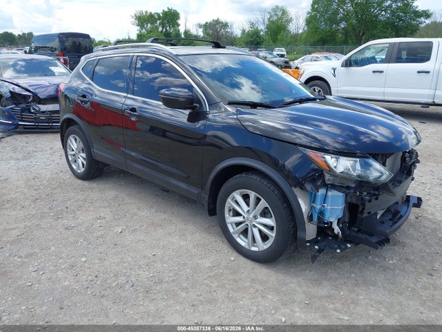 Nissan Rogue Sport Sv 2018 JN1BJ1CR8JW286655 zdjęcie główne