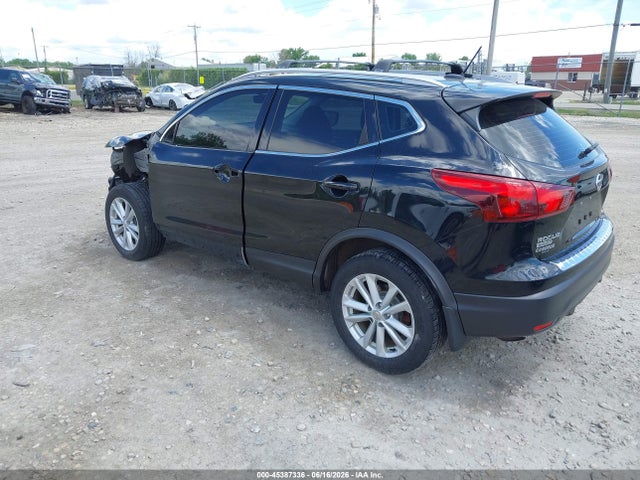 JN1BJ1CR8JW286655 Nissan Rogue Sport Sv