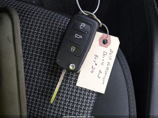 Продаж на аукціоні авто 2017 Volkswagen Beetle #pinkbeetle/1.8t Classic/1.8t S, vin: 3VWF17AT4HM610935, номер лоту: 45387349