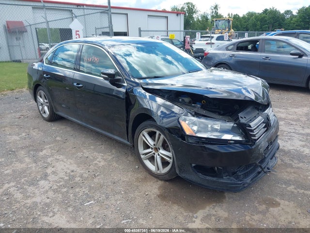 45387351 :رقم المزاد ، 1VWBT7A31EC072183 vin ، 2014 Volkswagen Passat 1.8t Se مزاد بيع
