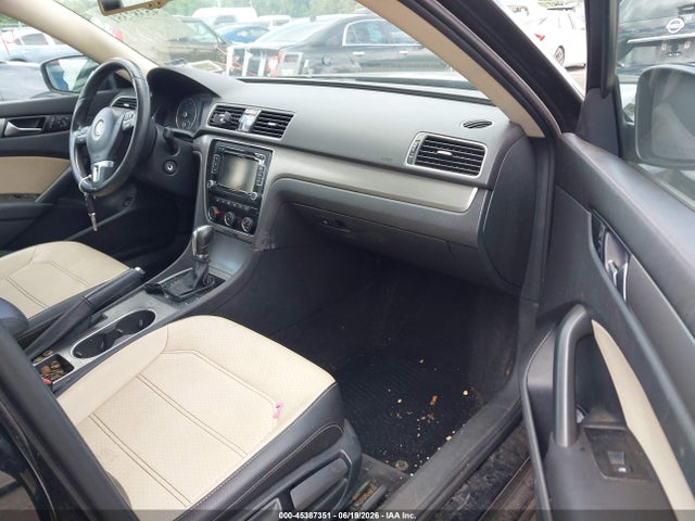 Продаж на аукціоні авто 2014 Volkswagen Passat 1.8t Se, vin: 1VWBT7A31EC072183, номер лоту: 45387351