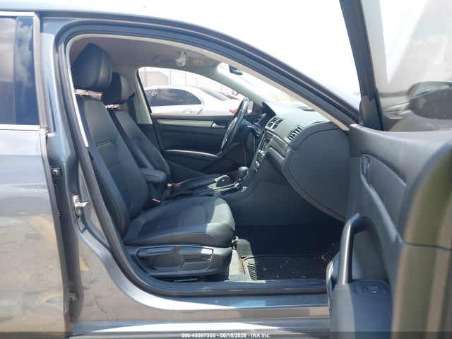 Продажа на аукционе авто 2015 Volkswagen Passat 1.8t Limited Edition, vin: 1VWAS7A37FC090090, номер лота: 45387355