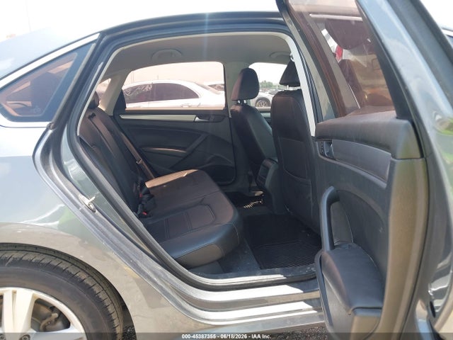 Продажа на аукционе авто 2015 Volkswagen Passat 1.8t Limited Edition, vin: 1VWAS7A37FC090090, номер лота: 45387355