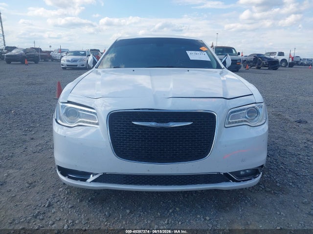 2016 Chrysler 300 Anniversary Edition მანქანა იყიდება აუქციონზე, vin: 2C3CCAAG5GH212456, აუქციონის ნომერი: 45387374