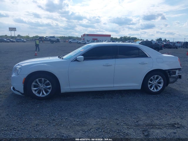 2016 Chrysler 300 Anniversary Edition მანქანა იყიდება აუქციონზე, vin: 2C3CCAAG5GH212456, აუქციონის ნომერი: 45387374