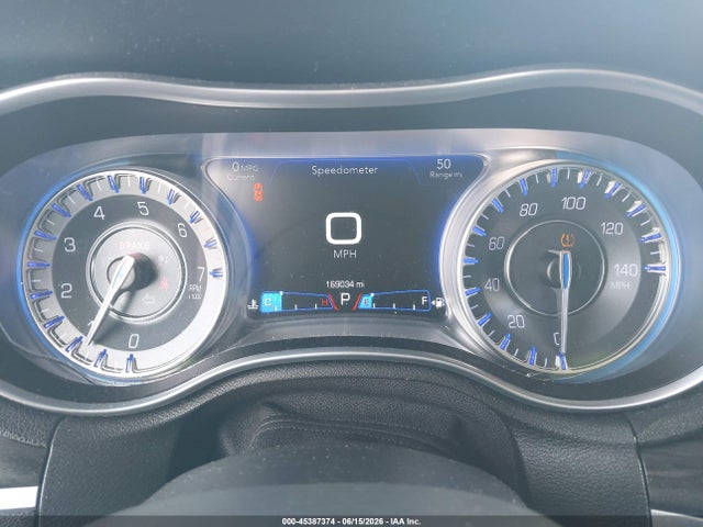 2016 Chrysler 300 Anniversary Edition მანქანა იყიდება აუქციონზე, vin: 2C3CCAAG5GH212456, აუქციონის ნომერი: 45387374