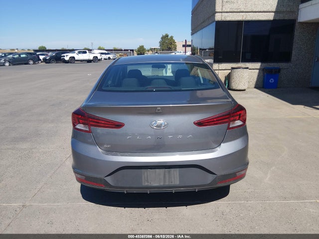 Hyundai ELANTRA SE 2019 5NPD74LF6KH478241 Image 18