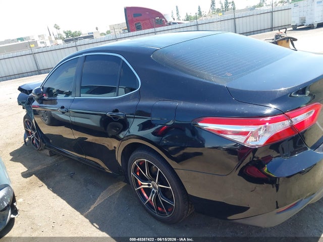 Toyota CAMRY LE 2018 JTNB11HK7J3046907 Image 15