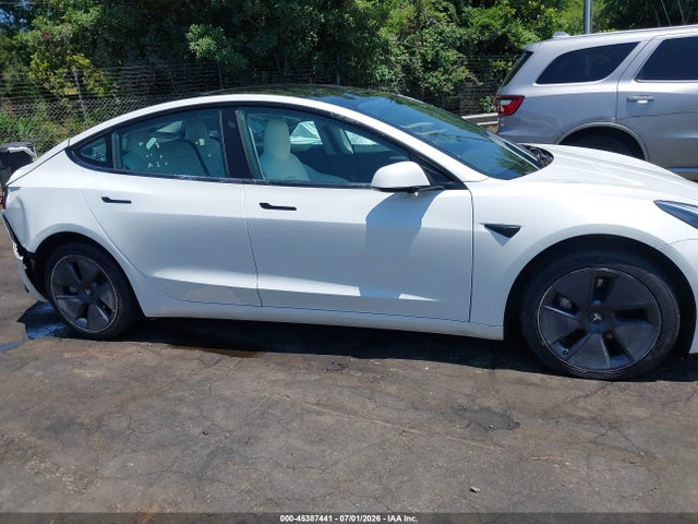 45387441 :رقم المزاد ، 5YJ3E1EB2NF124472 vin ، 2022 Tesla Model 3 Long Range Dual Motor All-wheel Drive مزاد بيع