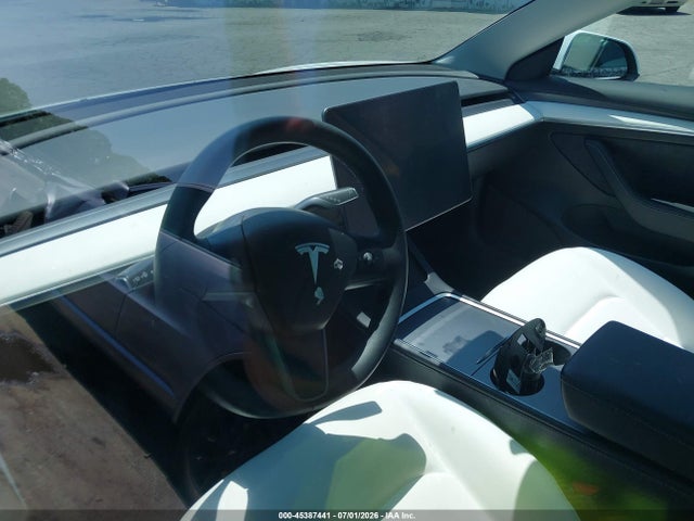 45387441 :رقم المزاد ، 5YJ3E1EB2NF124472 vin ، 2022 Tesla Model 3 Long Range Dual Motor All-wheel Drive مزاد بيع