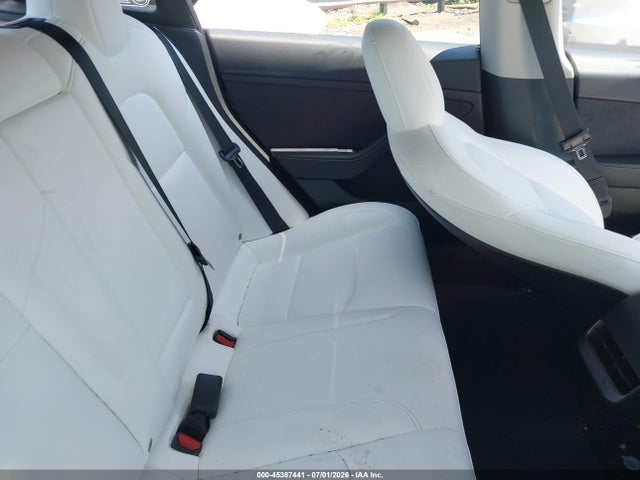45387441 :رقم المزاد ، 5YJ3E1EB2NF124472 vin ، 2022 Tesla Model 3 Long Range Dual Motor All-wheel Drive مزاد بيع