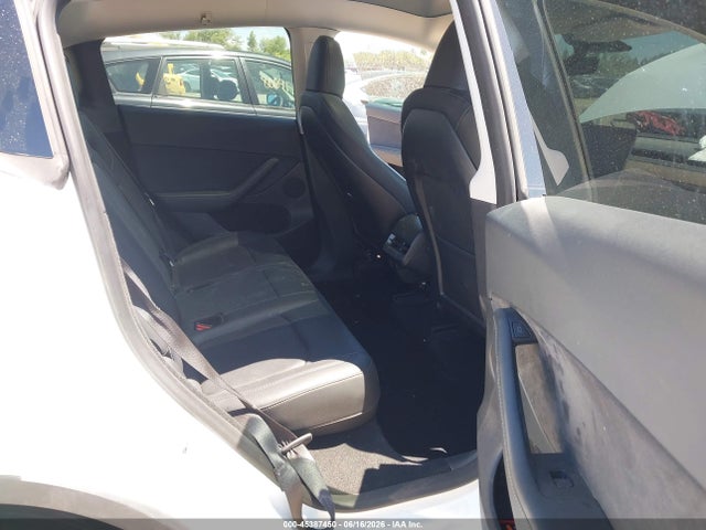 Продаж на аукціоні авто 2023 Tesla Model Y Awd/long Range Dual Motor All-wheel Drive, vin: 7SAYGDEE3PF689010, номер лоту: 45387450