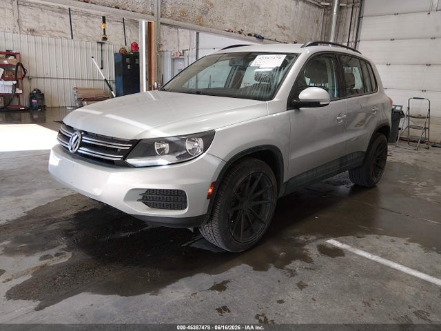 WVGBV7AX1JK004834 Volkswagen Tiguan Limited 2.0t