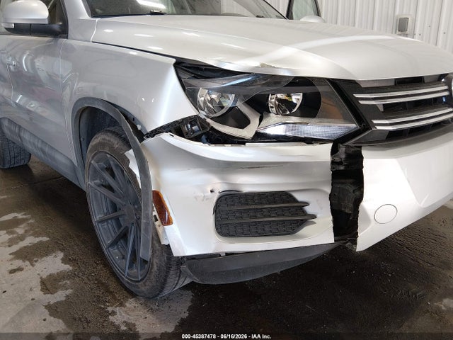 WVGBV7AX1JK004834 Volkswagen Tiguan Limited 2.0t