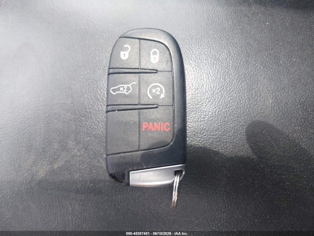 1C4RJFCG1GC496922 Jeep Grand Cherokee Overland