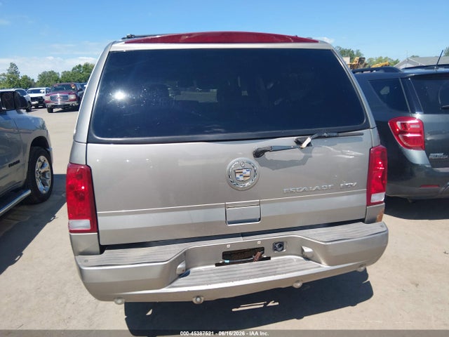 45387521 :رقم المزاد ، 3GYFK66N43G332933 vin ، 2003 Cadillac Escalade Esv Standard مزاد بيع