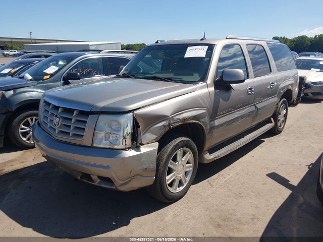 45387521 :رقم المزاد ، 3GYFK66N43G332933 vin ، 2003 Cadillac Escalade Esv Standard مزاد بيع