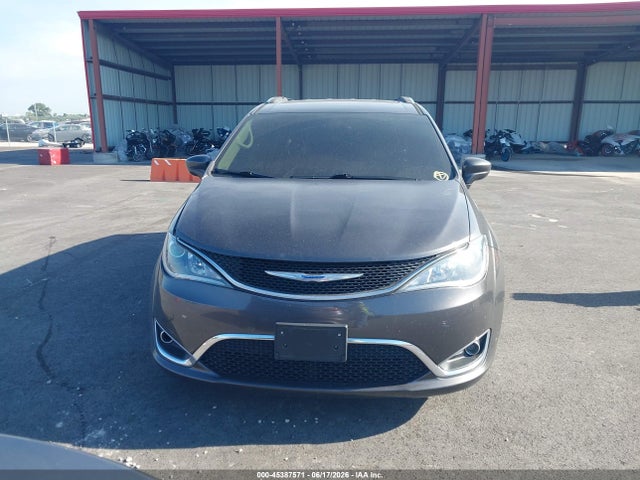 Продаж на аукціоні авто 2018 Chrysler Pacifica Touring L, vin: 2C4RC1BGXJR290740, номер лоту: 45387571