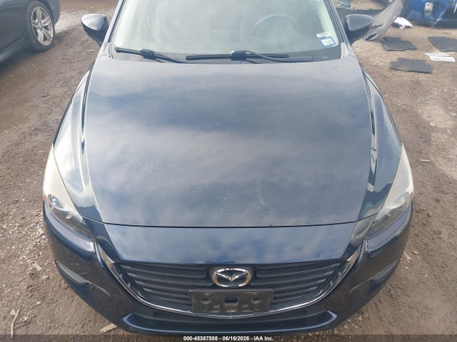 Продаж на аукціоні авто 2018 Mazda Mazda3 Sport, vin: 3MZBN1U72JM232134, номер лоту: 45387588