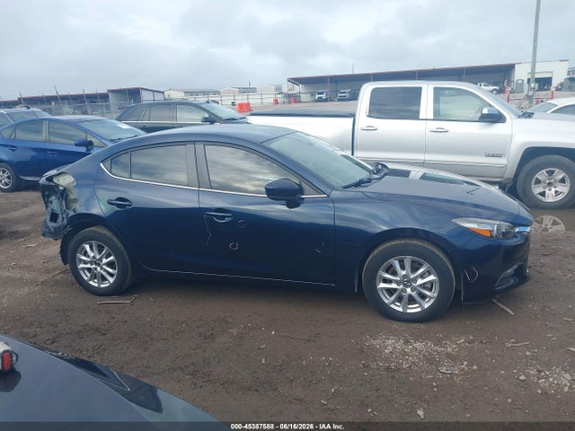 Продаж на аукціоні авто 2018 Mazda Mazda3 Sport, vin: 3MZBN1U72JM232134, номер лоту: 45387588