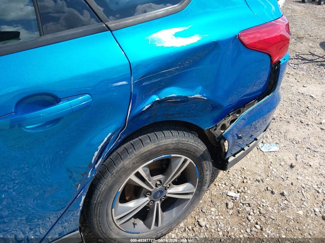 Ford FOCUS SE 2016 1FADP3FE8GL223984 Image 6