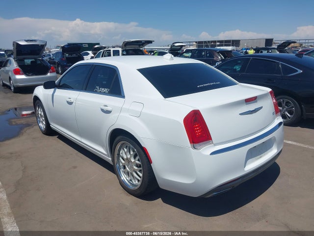 Chrysler 300 Limited 2015 2C3CCAAG7FH876207 Image 3