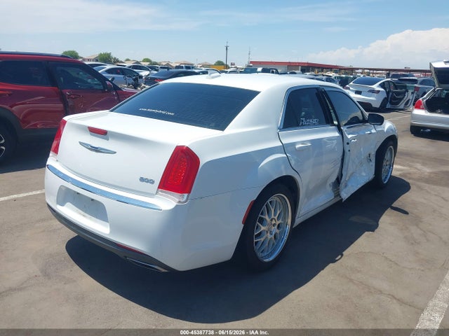 Chrysler 300 Limited 2015 2C3CCAAG7FH876207 Image 4