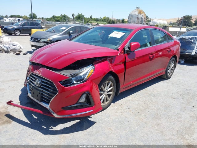 Hyundai SONATA SE 2019 5NPE24AF8KH800030 Image 2