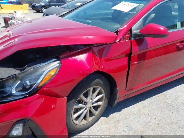 Hyundai SONATA SE 2019 5NPE24AF8KH800030 Image 15