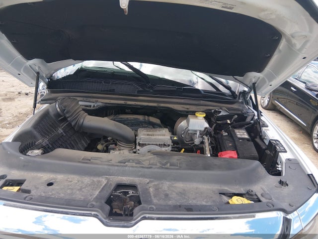 45387779 :رقم المزاد ، 1C6SRFRTXNN223047 vin ، 2022 Ram 1500 Laramie  4x4 6'4 Box مزاد بيع