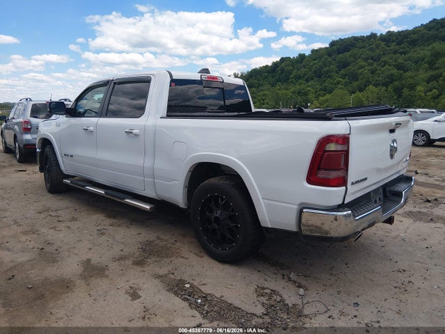 45387779 :رقم المزاد ، 1C6SRFRTXNN223047 vin ، 2022 Ram 1500 Laramie  4x4 6'4 Box مزاد بيع