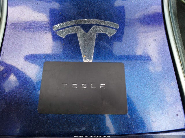 2020 Tesla Model 3 Standard Range Plus Rear-wheel Drive/standard Range Rear-wheel Drive მანქანა იყიდება აუქციონზე, vin: 5YJ3E1EA3LF796643, აუქციონის ნომერი: 45387811