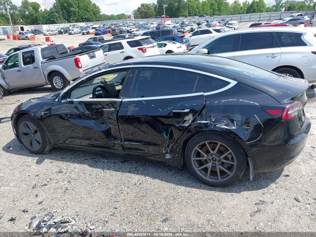 2020 Tesla Model 3 Standard Range Plus Rear-wheel Drive/standard Range Rear-wheel Drive მანქანა იყიდება აუქციონზე, vin: 5YJ3E1EA3LF796643, აუქციონის ნომერი: 45387811