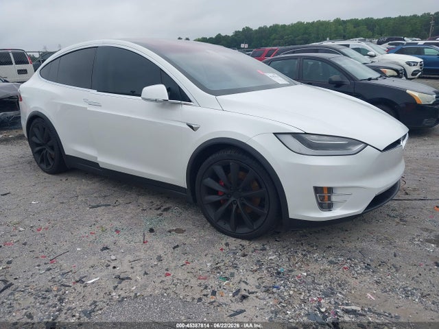 Продажа на аукционе авто 2017 Tesla Model X P100d, vin: 5YJXCBE49HF067514, номер лота: 45387814