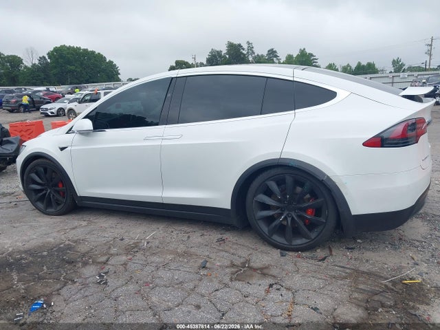 Продажа на аукционе авто 2017 Tesla Model X P100d, vin: 5YJXCBE49HF067514, номер лота: 45387814