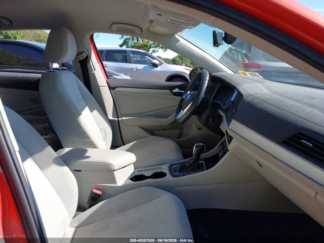 Продажа на аукционе авто 2019 Volkswagen Jetta 1.4t R-line/1.4t S/1.4t Se, vin: 3VWC57BUXKM132400, номер лота: 45387829