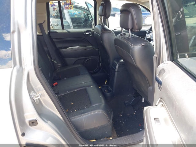 1C4NJDEBXGD686748 Jeep Compass Latitude