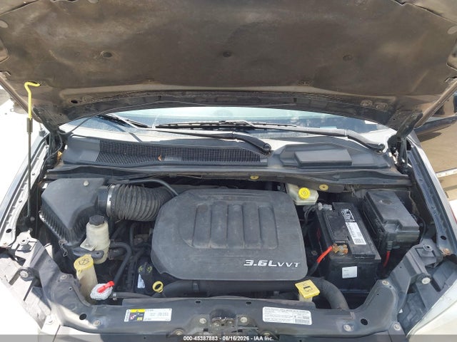 45387883 :رقم المزاد ، 2C4RC1BG0DR683988 vin ، 2013 Chrysler Town & Country Touring مزاد بيع