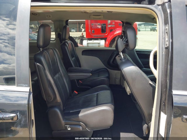 45387883 :رقم المزاد ، 2C4RC1BG0DR683988 vin ، 2013 Chrysler Town & Country Touring مزاد بيع