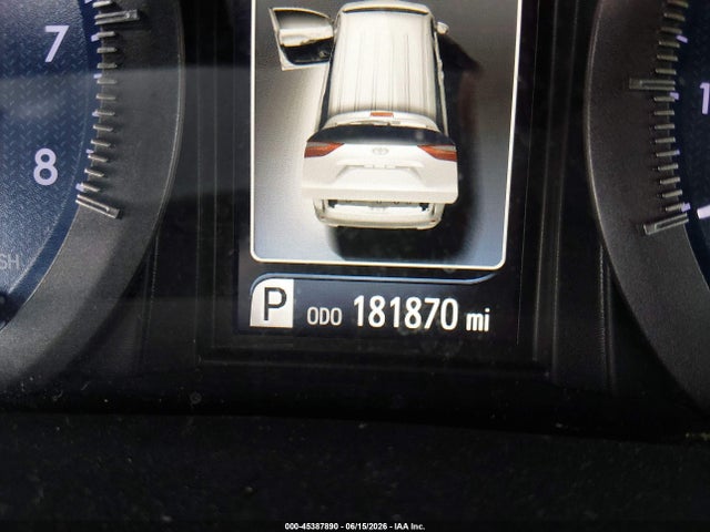 5TDYK3DC2FS571711 Toyota Sienna Xle 8 Passenger