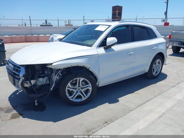 Audi Q5 45 Premium 2019 WA1ANAFY3K2049378 Image 2