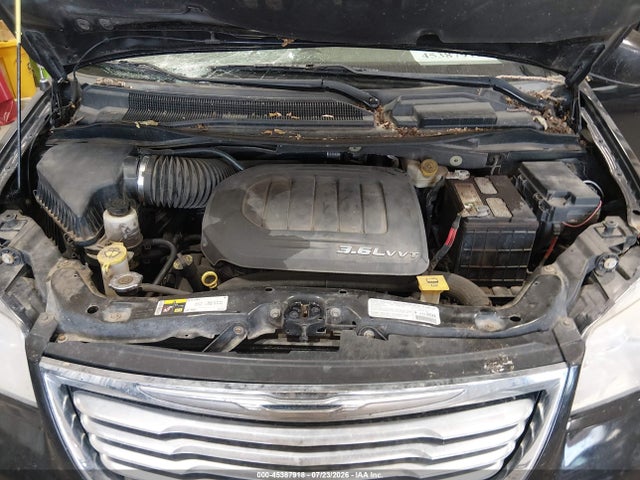 45387918 :رقم المزاد ، 2C4RC1BGXDR631672 vin ، 2013 Chrysler Town & Country Touring مزاد بيع