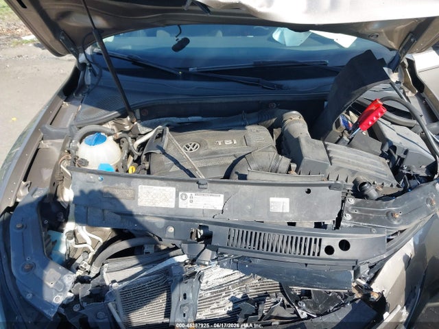 2015 Volkswagen Passat 1.8t S მანქანა იყიდება აუქციონზე, vin: 1VWAT7A3XFC007216, აუქციონის ნომერი: 45387925
