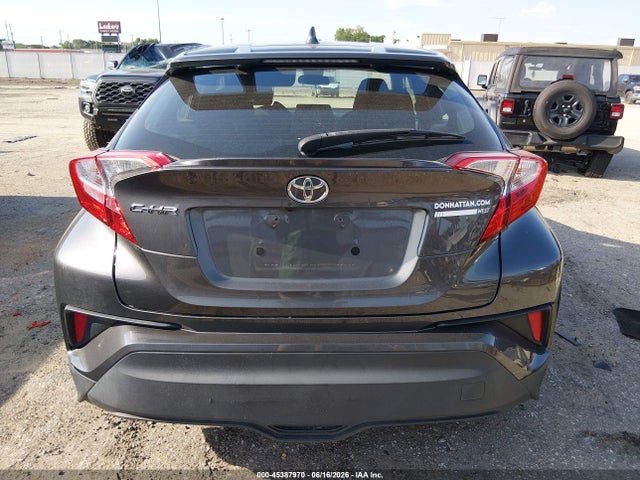 NMTKHMBX4MR123157 Toyota C-HR XLE