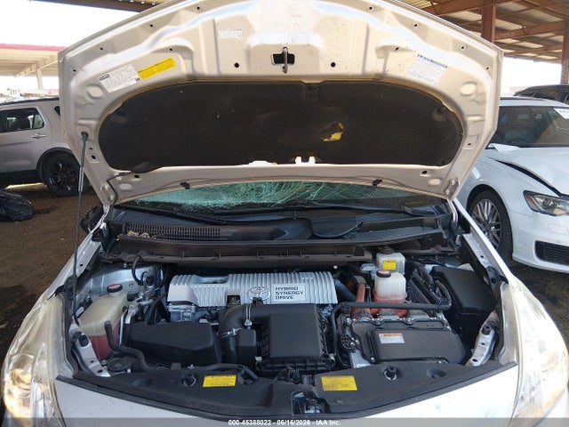 JTDZN3EU4E3357399 Toyota Prius V Three