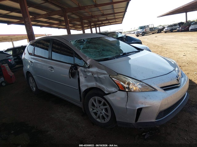 JTDZN3EU4E3357399 Toyota Prius V Three