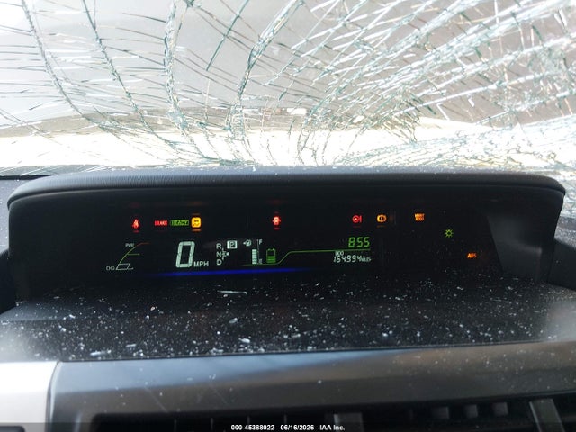 JTDZN3EU4E3357399 Toyota Prius V Three