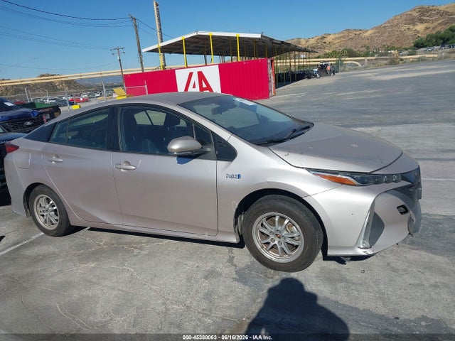 JTDKAMFP5M3164849 Toyota Prius Prime Xle