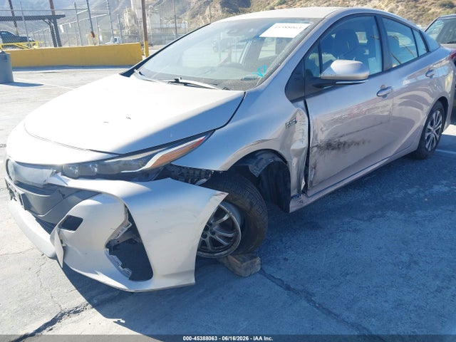 JTDKAMFP5M3164849 Toyota Prius Prime Xle